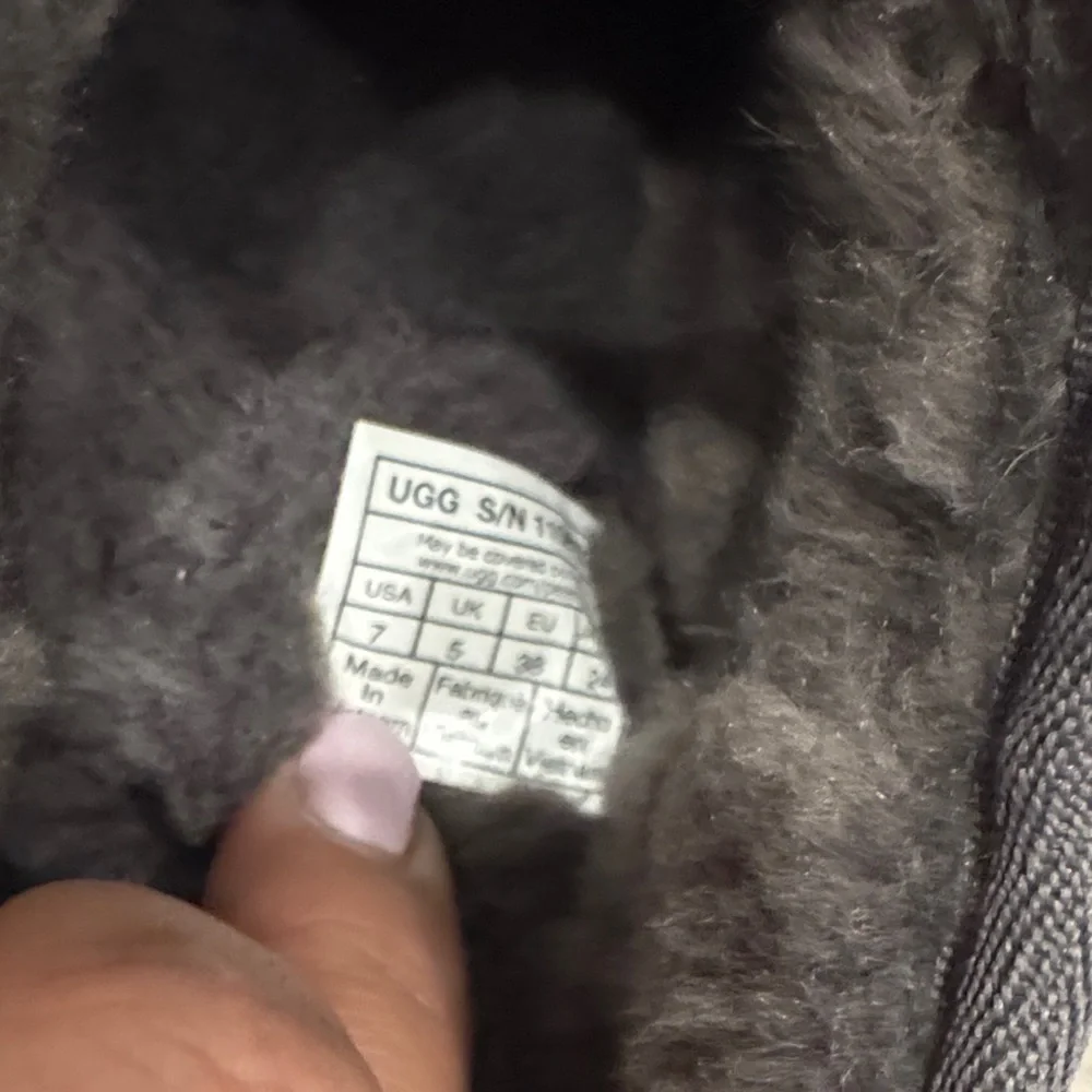 🆕 UGG Classic Micro Charcoal Suede Slip-Ons boots Size 7 - Picture 5 of 12